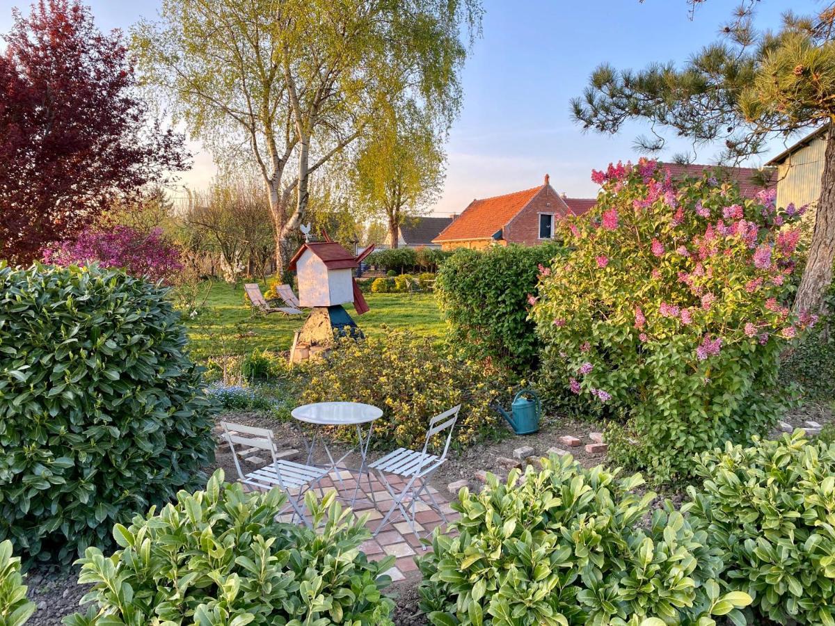 Aux 2 Girouettes Bed & Breakfast Merville  ภายนอก รูปภาพ